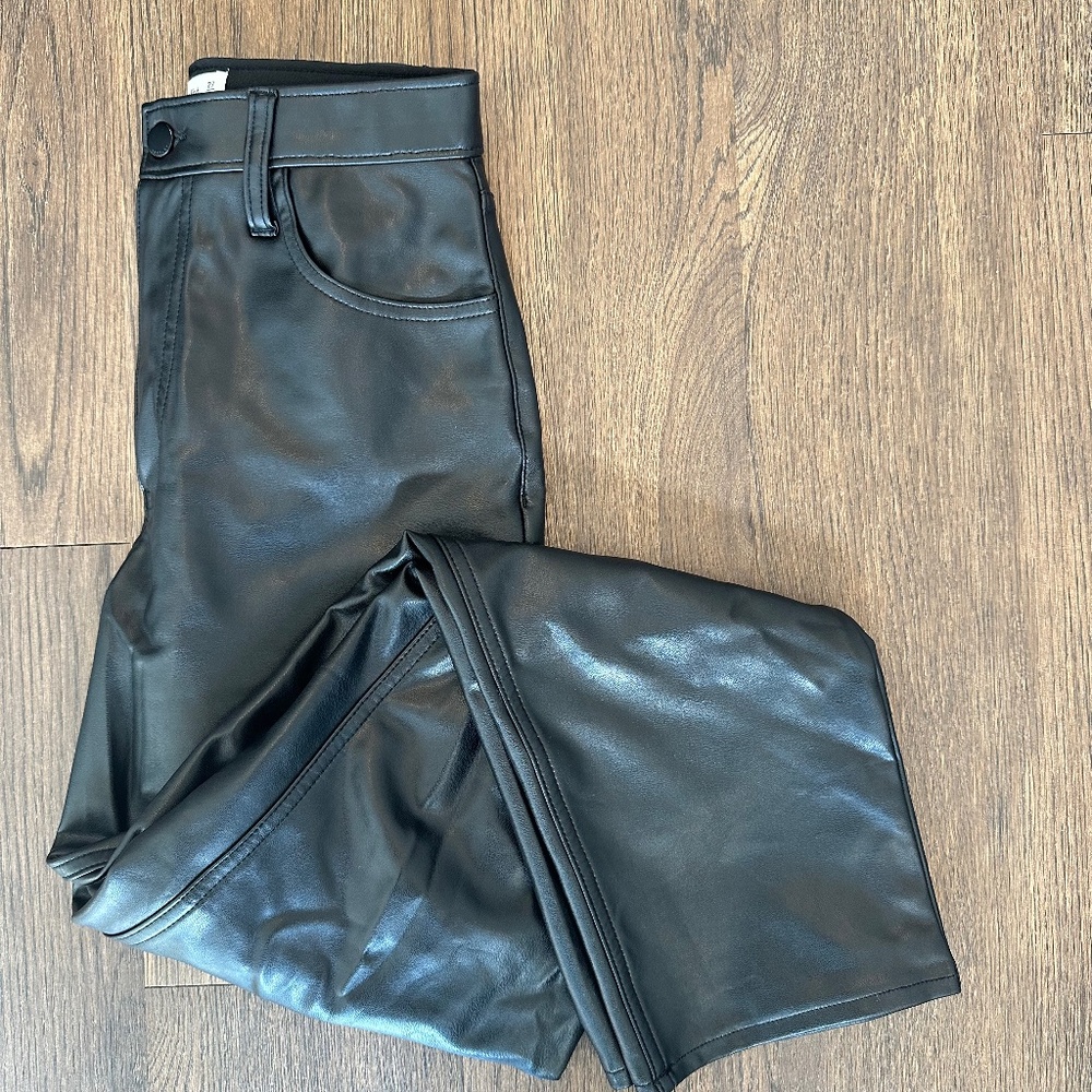 Curve Love Vegan Leather 90s Straight Pant